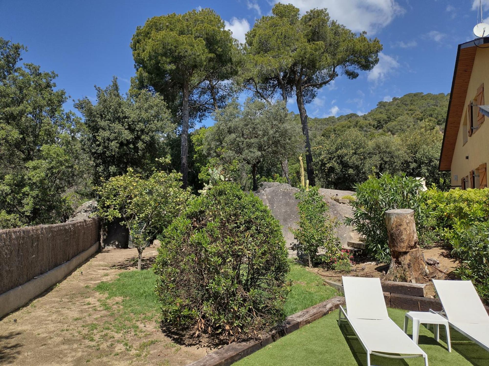 Casa Feliz Villa Sant Cebrià de Vallalta Eksteriør billede